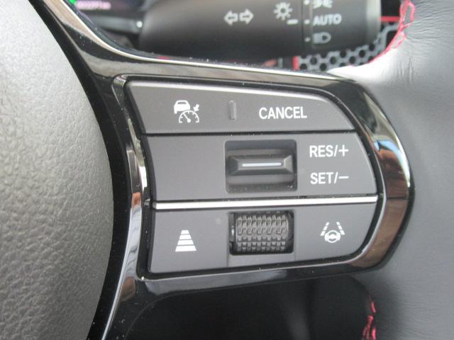 シビック ＲＳ　ＬＥＤヘッド　コーナーセンサー　衝突被害軽減ブレーキ　Ｂカメラ　シートヒーター　ワンオーナー　パワ－シ－ト　フルセグＴＶ　スマートキー　クルーズコントロール　ＵＳＢ　セキュリティアラーム　ＥＴＣ（19枚目）