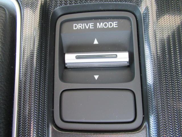 シビック ＲＳ　ＬＥＤヘッド　コーナーセンサー　衝突被害軽減ブレーキ　Ｂカメラ　シートヒーター　ワンオーナー　パワ－シ－ト　フルセグＴＶ　スマートキー　クルーズコントロール　ＵＳＢ　セキュリティアラーム　ＥＴＣ（26枚目）