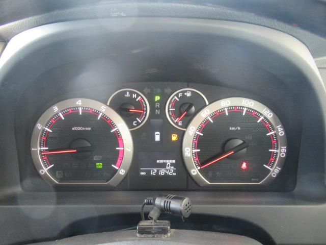 ヴェルファイア ２．４ＺゴールデンアイズＩＩ　リヤカメラ　ＥＴＣ付　ＤＶＤ再生機能　ナビＴＶ　盗難防止システム　サイドエアバッグ　デュアルエアコン　オートクルーズコントロール　地デジフルセグ　３列シート　ＨＤＤナビ（10枚目）