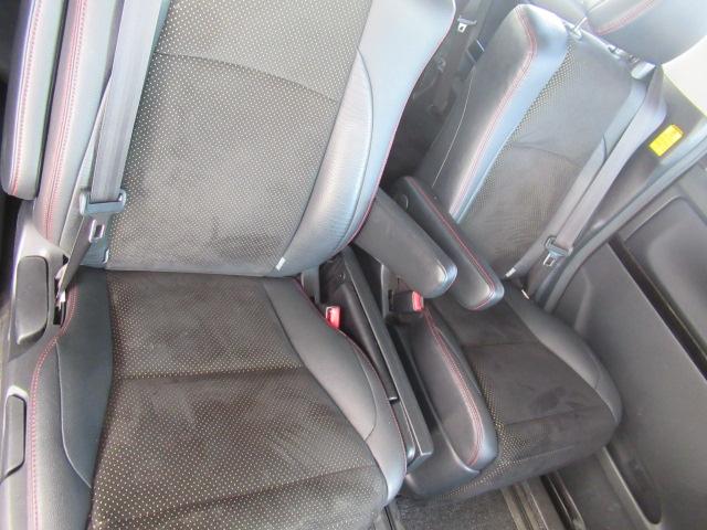 ヴェルファイア ２．４ＺゴールデンアイズＩＩ　リヤカメラ　ＥＴＣ付　ＤＶＤ再生機能　ナビＴＶ　盗難防止システム　サイドエアバッグ　デュアルエアコン　オートクルーズコントロール　地デジフルセグ　３列シート　ＨＤＤナビ（33枚目）
