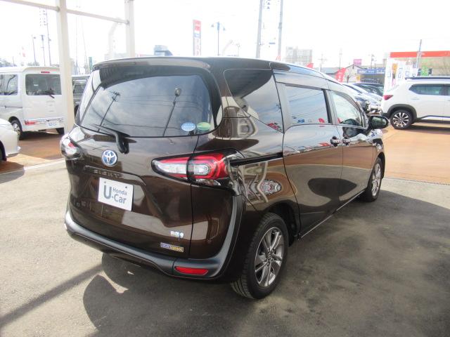 シエンタ ハイブリッドＧクエロ　サイドカメラ　アラウンドビューモニター　地デジＴＶ　フロントカメラ　盗難防止　Ａライト　横滑り防止　シートヒータ　ＬＥＤライト　クルコン　ドライブレコーダー　スマートキー（8枚目）