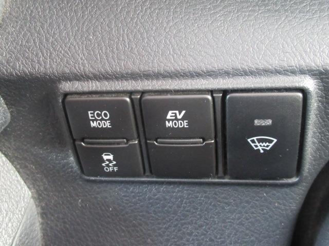 シエンタ ハイブリッドＧクエロ　サイドカメラ　アラウンドビューモニター　地デジＴＶ　フロントカメラ　盗難防止　Ａライト　横滑り防止　シートヒータ　ＬＥＤライト　クルコン　ドライブレコーダー　スマートキー（25枚目）