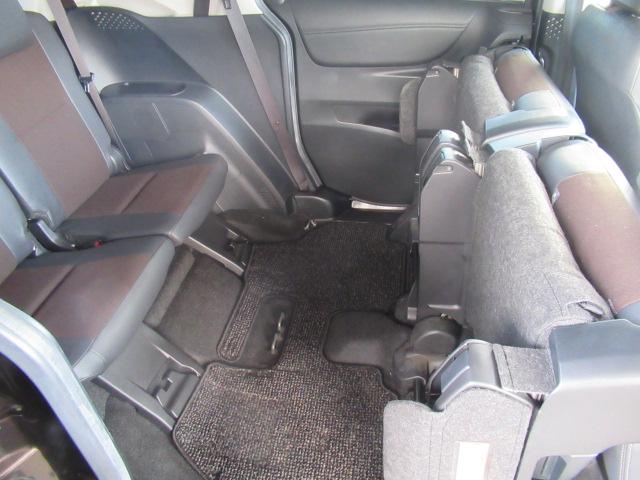 シエンタ ハイブリッドＧクエロ　サイドカメラ　アラウンドビューモニター　地デジＴＶ　フロントカメラ　盗難防止　Ａライト　横滑り防止　シートヒータ　ＬＥＤライト　クルコン　ドライブレコーダー　スマートキー（36枚目）