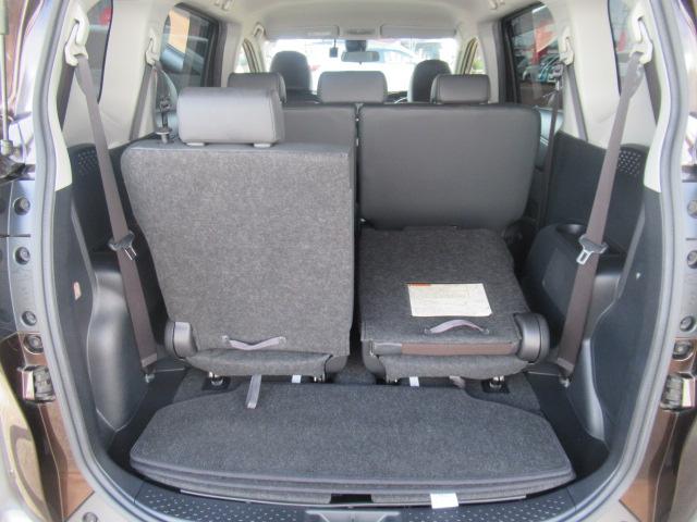 シエンタ ハイブリッドＧクエロ　サイドカメラ　アラウンドビューモニター　地デジＴＶ　フロントカメラ　盗難防止　Ａライト　横滑り防止　シートヒータ　ＬＥＤライト　クルコン　ドライブレコーダー　スマートキー（39枚目）