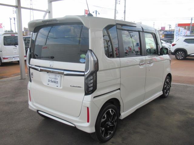 Ｎ－ＢＯＸカスタム Ｇ・ＥＸターボホンダセンシング　Ｒカメラ　ＣＭＢＳ　ターボ車　シートヒータ　カーテンエアバック　ＵＳＢ　アクティブクルーズコントロール　ナビ・ＴＶ　キーフリー　ＶＳＡ　オートライト　フルタイム４ＷＤ（8枚目）