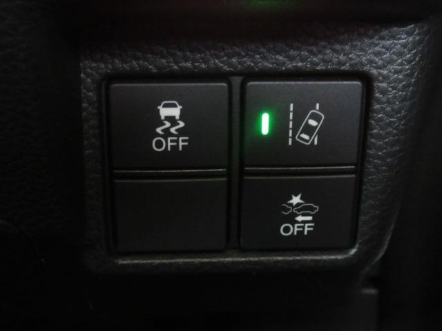 Ｎ－ＢＯＸカスタム Ｇ・ＥＸターボホンダセンシング　Ｒカメラ　ＣＭＢＳ　ターボ車　シートヒータ　カーテンエアバック　ＵＳＢ　アクティブクルーズコントロール　ナビ・ＴＶ　キーフリー　ＶＳＡ　オートライト　フルタイム４ＷＤ（27枚目）