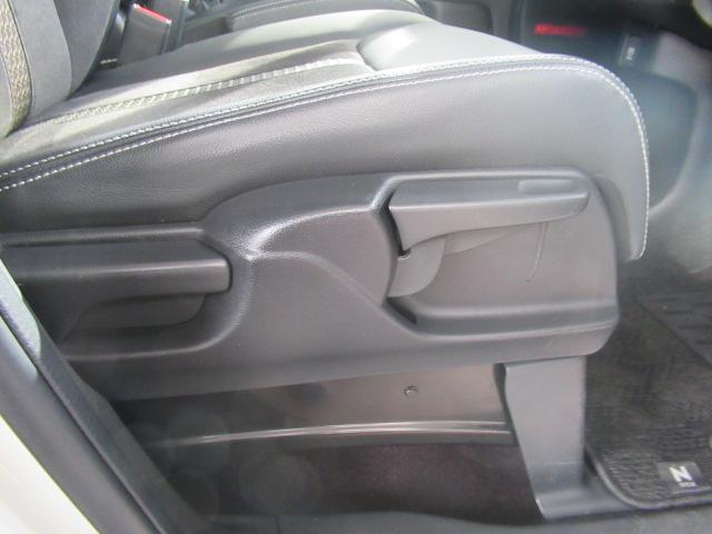 Ｎ－ＢＯＸカスタム Ｇ・ＥＸターボホンダセンシング　Ｒカメラ　ＣＭＢＳ　ターボ車　シートヒータ　カーテンエアバック　ＵＳＢ　アクティブクルーズコントロール　ナビ・ＴＶ　キーフリー　ＶＳＡ　オートライト　フルタイム４ＷＤ（34枚目）