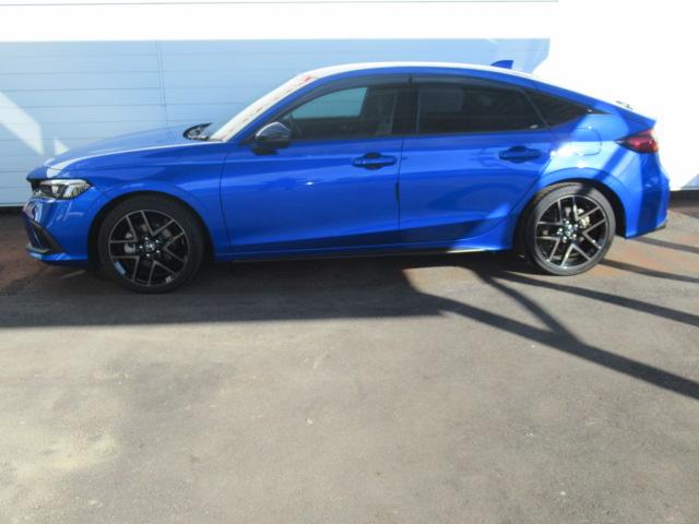 シビック ｅ：ＨＥＶ　盗難防止システム　クリアランスソナー　オートクルーズコントロール　地デジフルセグ　後カメラ　ＵＳＢポート　パワーステアリング　パワーシート　ＬＥＤライト　パワーウィンドウ　エアコン　ＡＢＳ（5枚目）