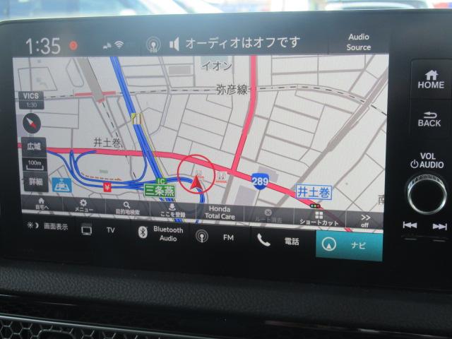 シビック ｅ：ＨＥＶ　盗難防止システム　クリアランスソナー　オートクルーズコントロール　地デジフルセグ　後カメラ　ＵＳＢポート　パワーステアリング　パワーシート　ＬＥＤライト　パワーウィンドウ　エアコン　ＡＢＳ（12枚目）