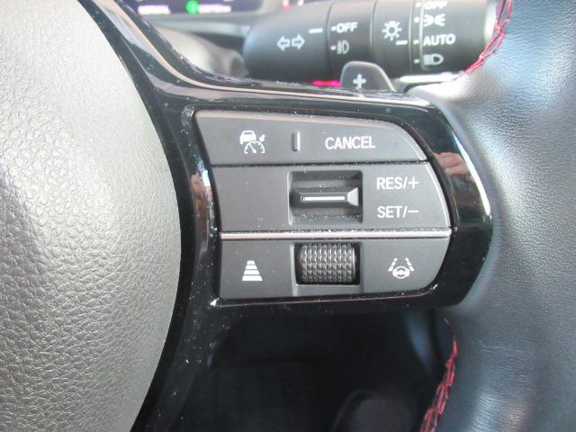 シビック ｅ：ＨＥＶ　盗難防止システム　クリアランスソナー　オートクルーズコントロール　地デジフルセグ　後カメラ　ＵＳＢポート　パワーステアリング　パワーシート　ＬＥＤライト　パワーウィンドウ　エアコン　ＡＢＳ（21枚目）