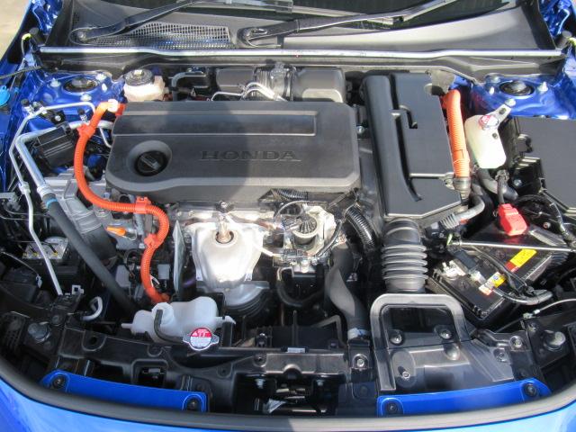 シビック ｅ：ＨＥＶ　盗難防止システム　クリアランスソナー　オートクルーズコントロール　地デジフルセグ　後カメラ　ＵＳＢポート　パワーステアリング　パワーシート　ＬＥＤライト　パワーウィンドウ　エアコン　ＡＢＳ（54枚目）