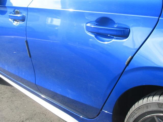 シビック ｅ：ＨＥＶ　盗難防止システム　クリアランスソナー　オートクルーズコントロール　地デジフルセグ　後カメラ　ＵＳＢポート　パワーステアリング　パワーシート　ＬＥＤライト　パワーウィンドウ　エアコン　ＡＢＳ（60枚目）