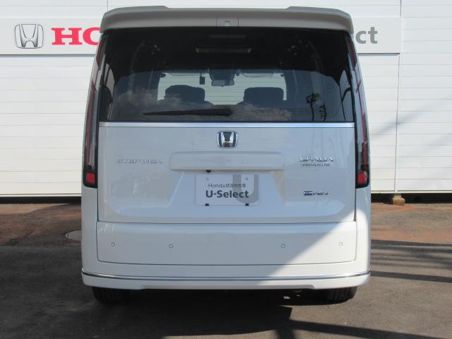 ステップワゴン e:HEVスパーダプレミアムライン マルチカメラ Pテールゲート Wエアコン 両側自動ドア Fセグ USB接続 クリアランスソナ クルーズC 助手席エアバッグ スマートK シ-トヒ-タ- DVD再生(3枚目)