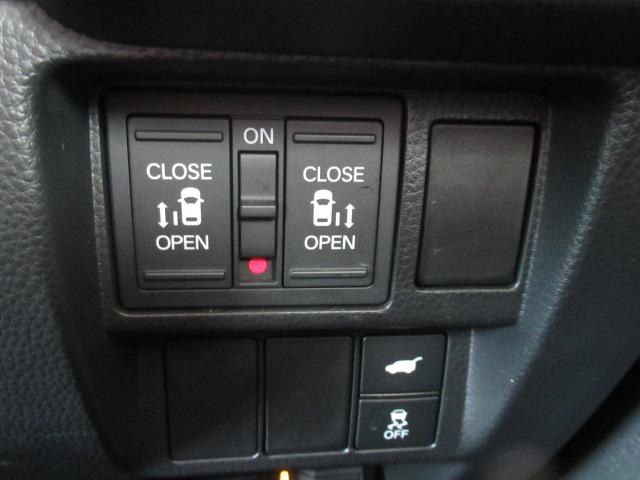 ステップワゴン e:HEVスパーダプレミアムライン マルチカメラ Pテールゲート Wエアコン 両側自動ドア Fセグ USB接続 クリアランスソナ クルーズC 助手席エアバッグ スマートK シ-トヒ-タ- DVD再生(35枚目)