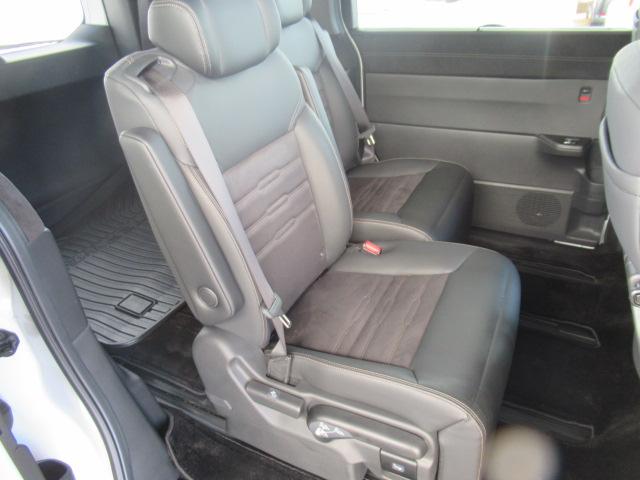 ステップワゴン e:HEVスパーダプレミアムライン マルチカメラ Pテールゲート Wエアコン 両側自動ドア Fセグ USB接続 クリアランスソナ クルーズC 助手席エアバッグ スマートK シ-トヒ-タ- DVD再生(45枚目)