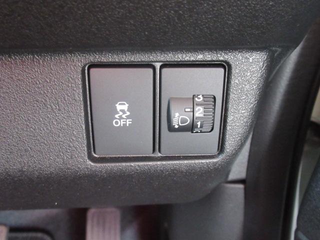 N-BOXカスタム コーディネートスタイル LED オートエアコン Bカメラ パーキングセンサー ダブルエアバック ETC ドラレコ スマ-トキ- オートライト 前席シートヒーター 両側電動ドア クルーズコントロール(25枚目)