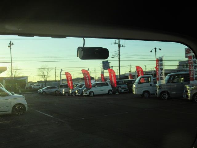 N-BOXカスタム コーディネートスタイル LED オートエアコン Bカメラ パーキングセンサー ダブルエアバック ETC ドラレコ スマ-トキ- オートライト 前席シートヒーター 両側電動ドア クルーズコントロール(45枚目)