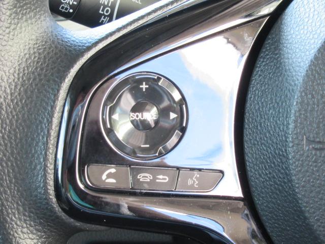 Ｎ－ＯＮＥ オリジナル　禁煙　パーキングセンサー　シ－トヒ－タ－　ＬＥＤヘッドライト　横滑り防止　サイドエアバッグ　エアコン　パワーステアリング　ＡＢＳ　クルーズコントロール　スマートキー　エアバッグ　４ＷＤ（8枚目）