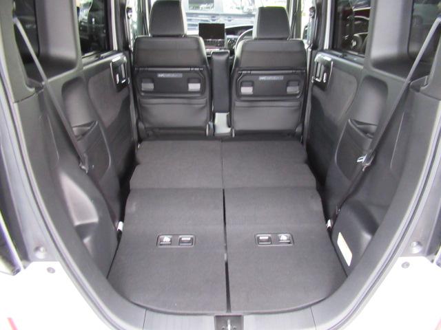 N-BOXカスタム Lスタイル+ブラック 衝突軽減ブレ-キ パーキングセンサー 禁煙 DVD再生 横滑り防止 シ-トヒ-タ- クルーズコントロール LEDライト ナビTV 地デジ イモビライザー スマキー ABS(31枚目)