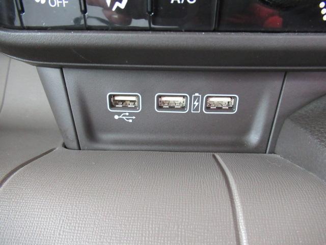 N-WGN Lホンダセンシング ETC装備 Bモニタ 誤発進抑制 1オナ LEDランプ シートヒータ オートライト DVD フルセグ 横滑り防止機能 USBポート パーキングセンサー セキュリティアラーム ABS(16枚目)