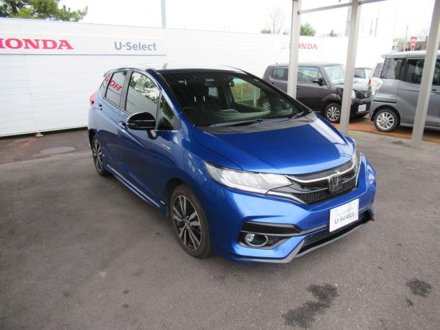 フィットハイブリッド Ｓホンダセンシング　スマ－トキ－　ナビＴＶ　禁煙　アクティブクルーズコントロール　パワーウインドウ　ドライブレコーダ　サイドエアバック　ＤＶＤ再生　パワーステアリング　ＬＥＤヘッドランプ　ＡＢＳ（4枚目）