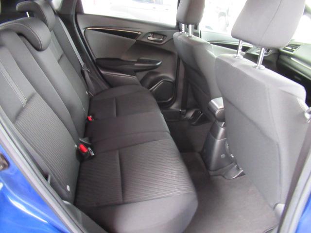 フィットハイブリッド Ｓホンダセンシング　スマ－トキ－　ナビＴＶ　禁煙　アクティブクルーズコントロール　パワーウインドウ　ドライブレコーダ　サイドエアバック　ＤＶＤ再生　パワーステアリング　ＬＥＤヘッドランプ　ＡＢＳ（23枚目）