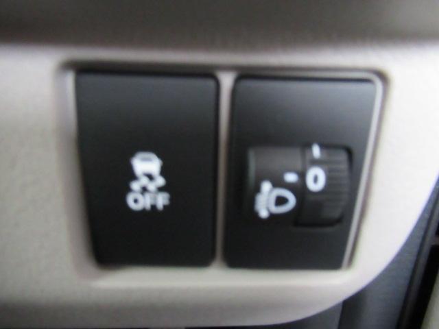 N-BOX ベースグレード 禁煙 エアバック 横滑り防止 4WD車 Rカメ 前後ソナー LEDライト サイドカーテンエアバック スマ-トキ- アイドリングSTOP クルコン オートエアコン USB オートライト(13枚目)