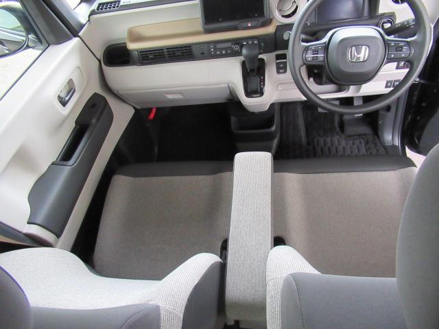 N-BOX ベースグレード 禁煙 エアバック 横滑り防止 4WD車 Rカメ 前後ソナー LEDライト サイドカーテンエアバック スマ-トキ- アイドリングSTOP クルコン オートエアコン USB オートライト(19枚目)