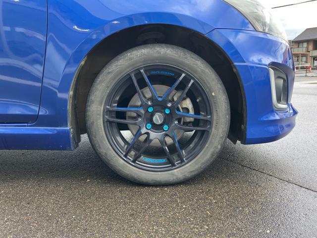 スイフト RS ディスチャージヘッドランプ 5MT ACC オートライト フロントフォグランプ プッシュスタート スマートキー USB電源 ナビ オートウィンドウ ETC 12ヶ月点検付(9枚目)