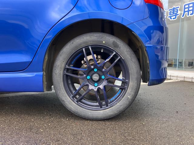 スイフト RS ディスチャージヘッドランプ 5MT ACC オートライト フロントフォグランプ プッシュスタート スマートキー USB電源 ナビ オートウィンドウ ETC 12ヶ月点検付(15枚目)