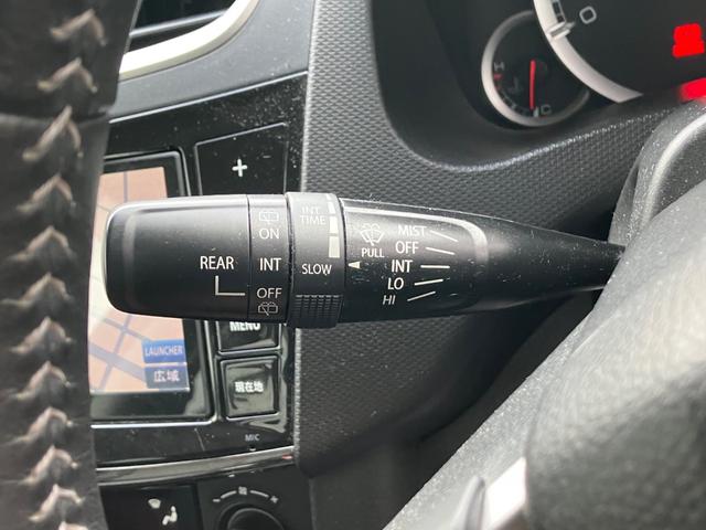 スイフト RS ディスチャージヘッドランプ 5MT ACC オートライト フロントフォグランプ プッシュスタート スマートキー USB電源 ナビ オートウィンドウ ETC 12ヶ月点検付(23枚目)