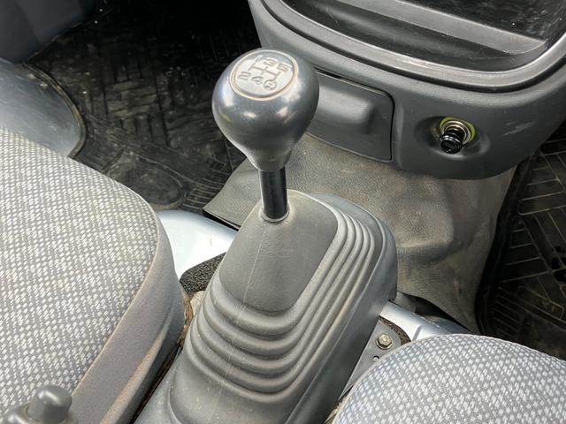 ハイゼットトラック エアコン・パワステスペシャルVS 4WD 5速MT エアコン パワステ 12ヶ月点検付(31枚目)