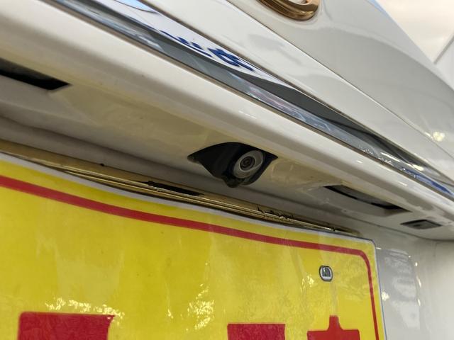 セルシオ Ｃ仕様　インテリアセレクション　セルシオ　エアサス　シートメモリー　クルコン　オートマチックハイビーム　フロントフォグランプ　ナビ　パワーシート　バックカメラ　サンルーフ　ＥＴＣ　電動格納ミラー　ＲＥＧＮＯタイヤ　１２ヶ月点検付（15枚目）