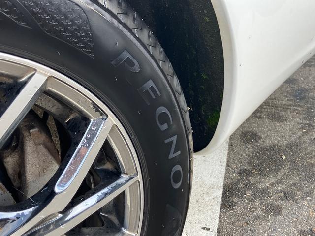 セルシオ Ｃ仕様　インテリアセレクション　セルシオ　エアサス　シートメモリー　クルコン　オートマチックハイビーム　フロントフォグランプ　ナビ　パワーシート　バックカメラ　サンルーフ　ＥＴＣ　電動格納ミラー　ＲＥＧＮＯタイヤ　１２ヶ月点検付（18枚目）