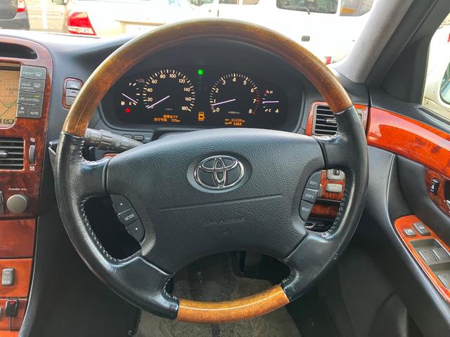 セルシオ Ｃ仕様　インテリアセレクション　セルシオ　エアサス　シートメモリー　クルコン　オートマチックハイビーム　フロントフォグランプ　ナビ　パワーシート　バックカメラ　サンルーフ　ＥＴＣ　電動格納ミラー　ＲＥＧＮＯタイヤ　１２ヶ月点検付（24枚目）