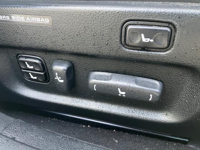 セルシオ Ｃ仕様　インテリアセレクション　セルシオ　エアサス　シートメモリー　クルコン　オートマチックハイビーム　フロントフォグランプ　ナビ　パワーシート　バックカメラ　サンルーフ　ＥＴＣ　電動格納ミラー　ＲＥＧＮＯタイヤ　１２ヶ月点検付（44枚目）