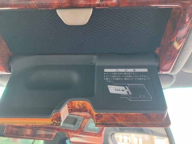 セルシオ Ｃ仕様　インテリアセレクション　セルシオ　エアサス　シートメモリー　クルコン　オートマチックハイビーム　フロントフォグランプ　ナビ　パワーシート　バックカメラ　サンルーフ　ＥＴＣ　電動格納ミラー　ＲＥＧＮＯタイヤ　１２ヶ月点検付（48枚目）