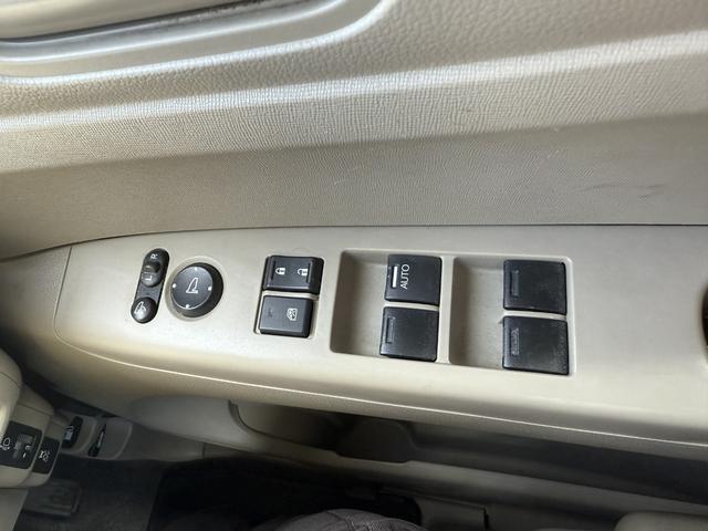 N-BOX G 4WD キーフリー 純正OPCD・ラジオプレイヤー 外装仕上げ済み ヒータードアミラー付き(15枚目)