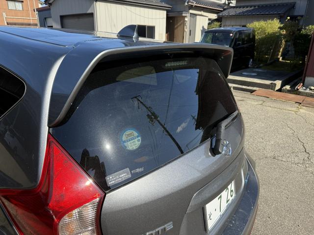 ノート ニスモ IMPUL製アルミホイール オートライト バックフォグランプ 純正オーテック製スポーツマフラー KENWOOD製Bluetooth機能付きフルセグナビ ETC(6枚目)