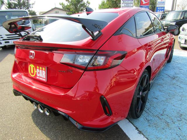 シビック タイプＲ　６速マニュアル　ワンオーナー　禁煙車　ナビＴＶ　バックカメラ　ＥＴＣ２．０　アダプティブクルーズコントロール　レーンアシスト　クリアランスソナー　ＬＥＤ　オートライト　オートマチックハイビーム（10枚目）