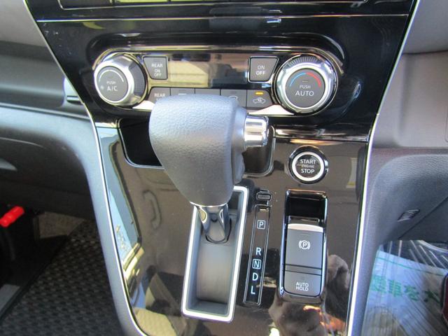 セレナ ハイウェイスターＶ（14枚目）