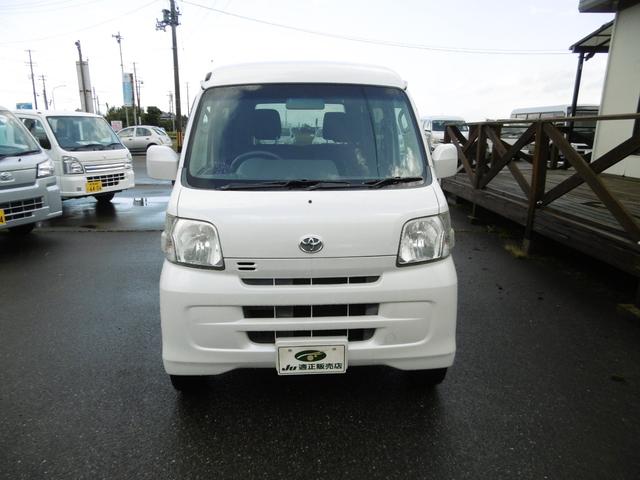 TOYOTA PIXIS VAN CRUISE TURBO