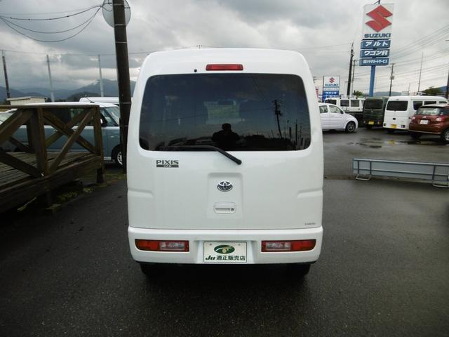 TOYOTA PIXIS VAN CRUISE TURBO