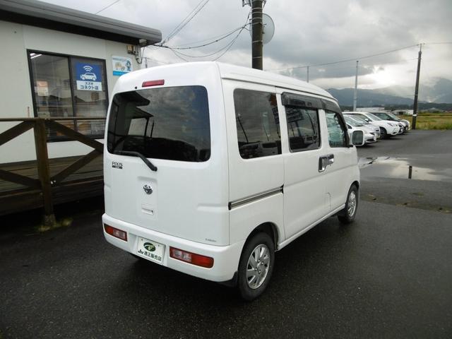 TOYOTA PIXIS VAN CRUISE TURBO