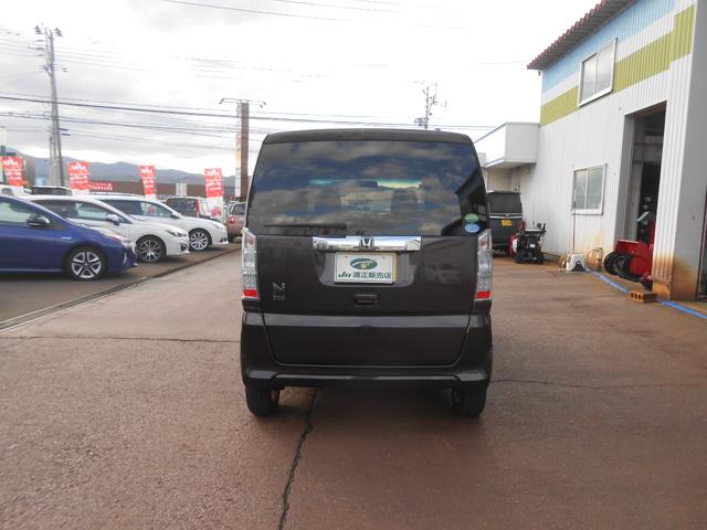 Ｎ－ＢＯＸ Ｇ　ＳＳパッケージ　４ＷＤ　両側パワースライド　Ｂｌｕｅｔｏｏｔｈ対応純正ナビ／ＴＶ　Ｒカメラ　ＥＴＣ（4枚目）