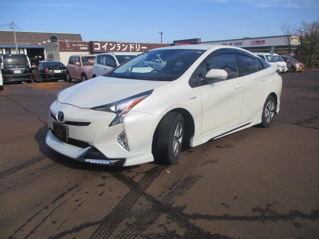 プリウス A 4WD(2枚目)