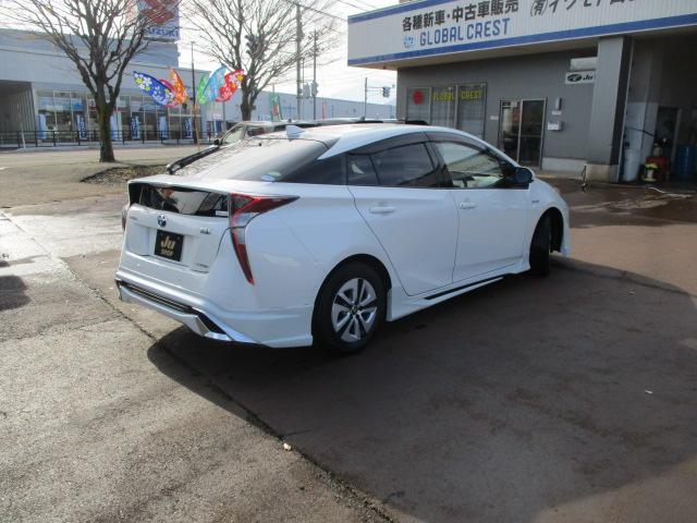 プリウス A 4WD(5枚目)