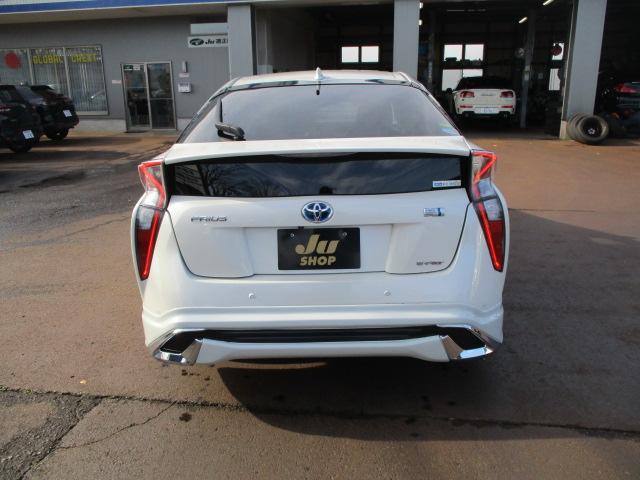 プリウス A 4WD(6枚目)