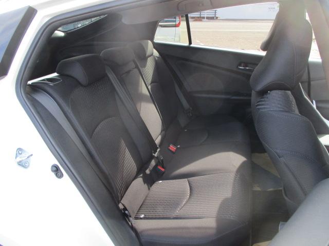 プリウス A 4WD(19枚目)