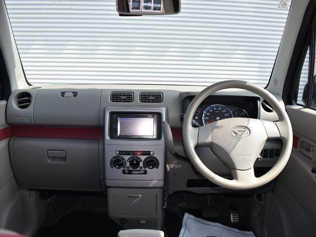 ムーヴコンテ Ｘスペシャル　４ＷＤ　社外メモリーナビ　ＣＤ／ＤＶＤ／Ｂｌｕｅｔｏｏｔｈ対応　キーレス　前後ドライブレコーダー　ＥＴＣ　電動格納ドアミラー　ベンチシート　寒冷地仕様　盗難防止装置　衝突安全ボディ　ＡＢＳ　フル装備（8枚目）
